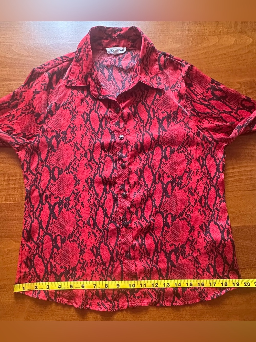 Lily Star•snake print long-sleeve button-down blouse•small•polyester•red & black - Picture 11 of 16